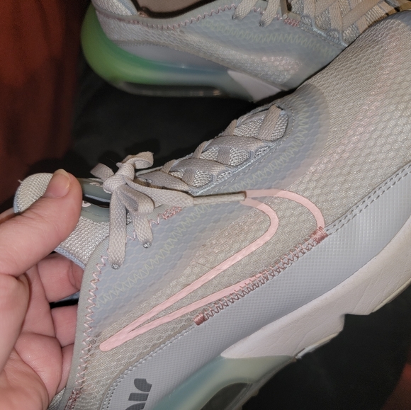 NIKE Air Max 2090s 7Y Pure platinum Arctic Punch - Picture 9 of 16